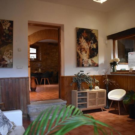Hostal La Colonial Мадригаль-де-ла-Вера Экстерьер фото