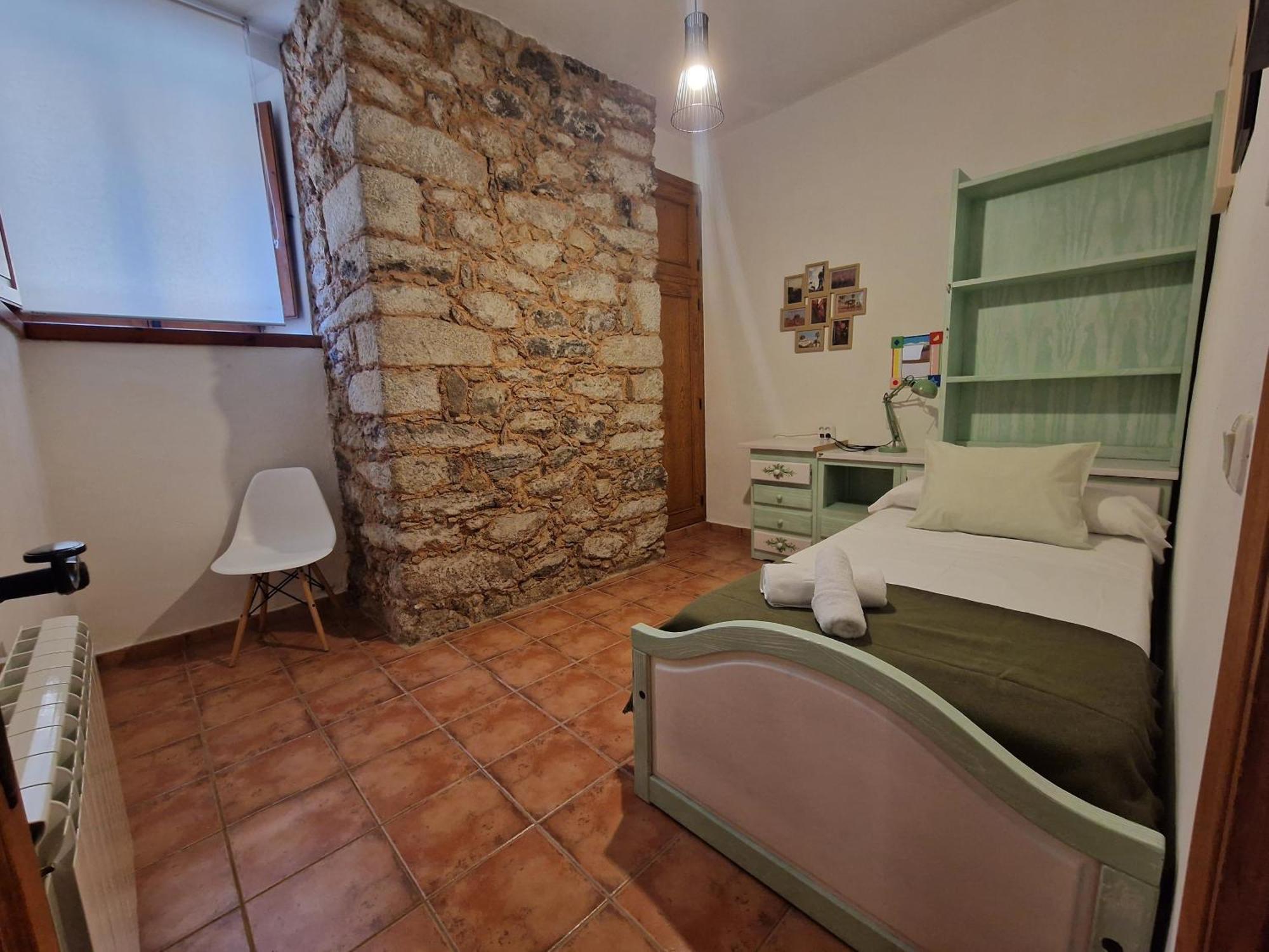 Hostal La Colonial Мадригаль-де-ла-Вера Экстерьер фото