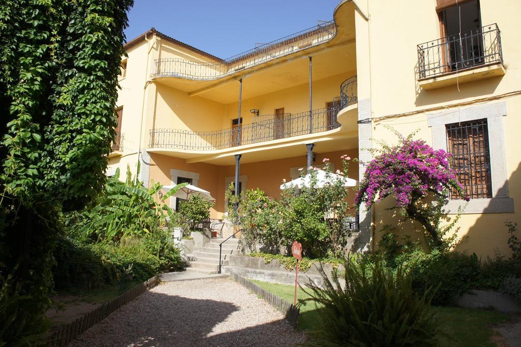Hostal La Colonial Мадригаль-де-ла-Вера Экстерьер фото